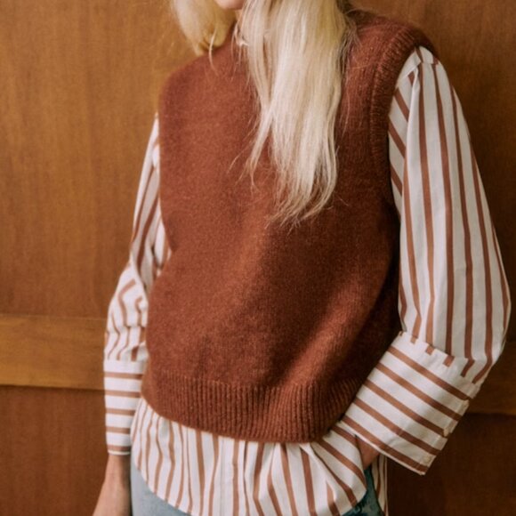 Sezane Sweaters - NWT Sezane Samuel jumper in Mahogany with flaw